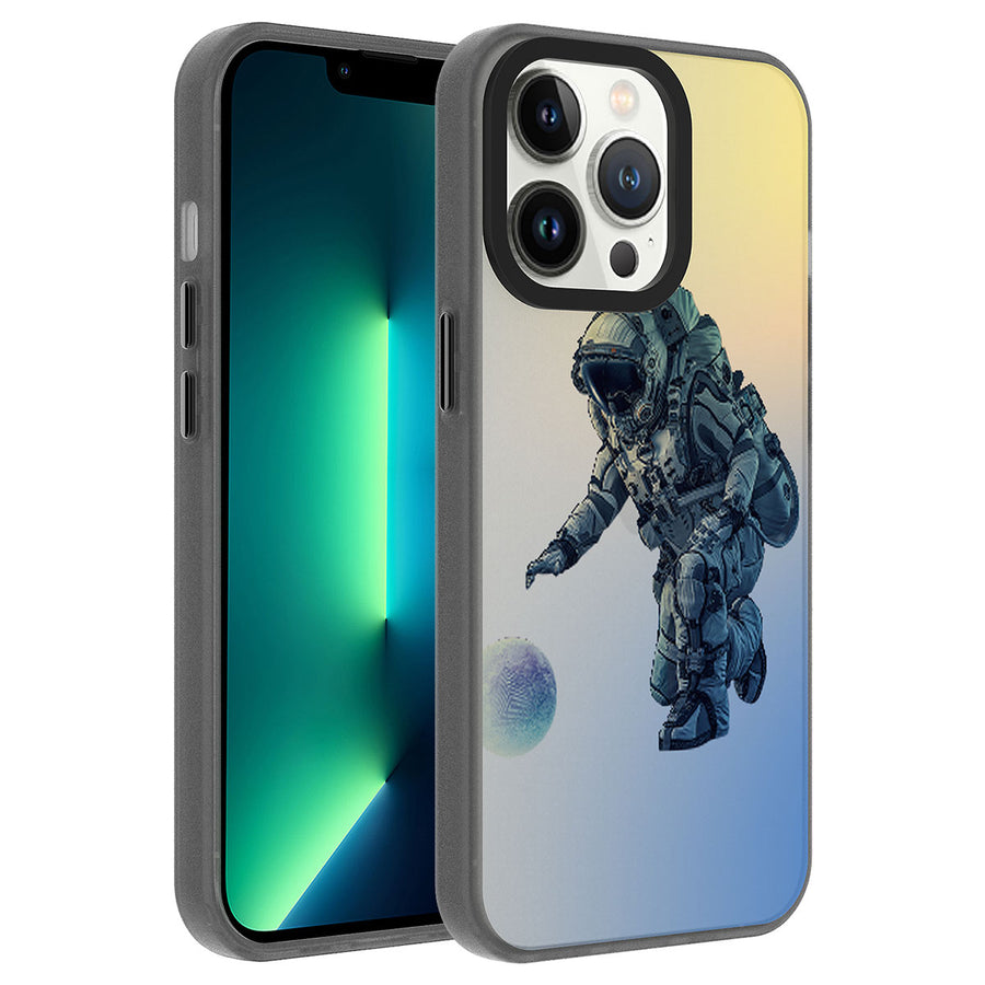iPhone 13 Pro Max Kılıf Desenli Zore Dragon Sert Kılıf - Astronot
